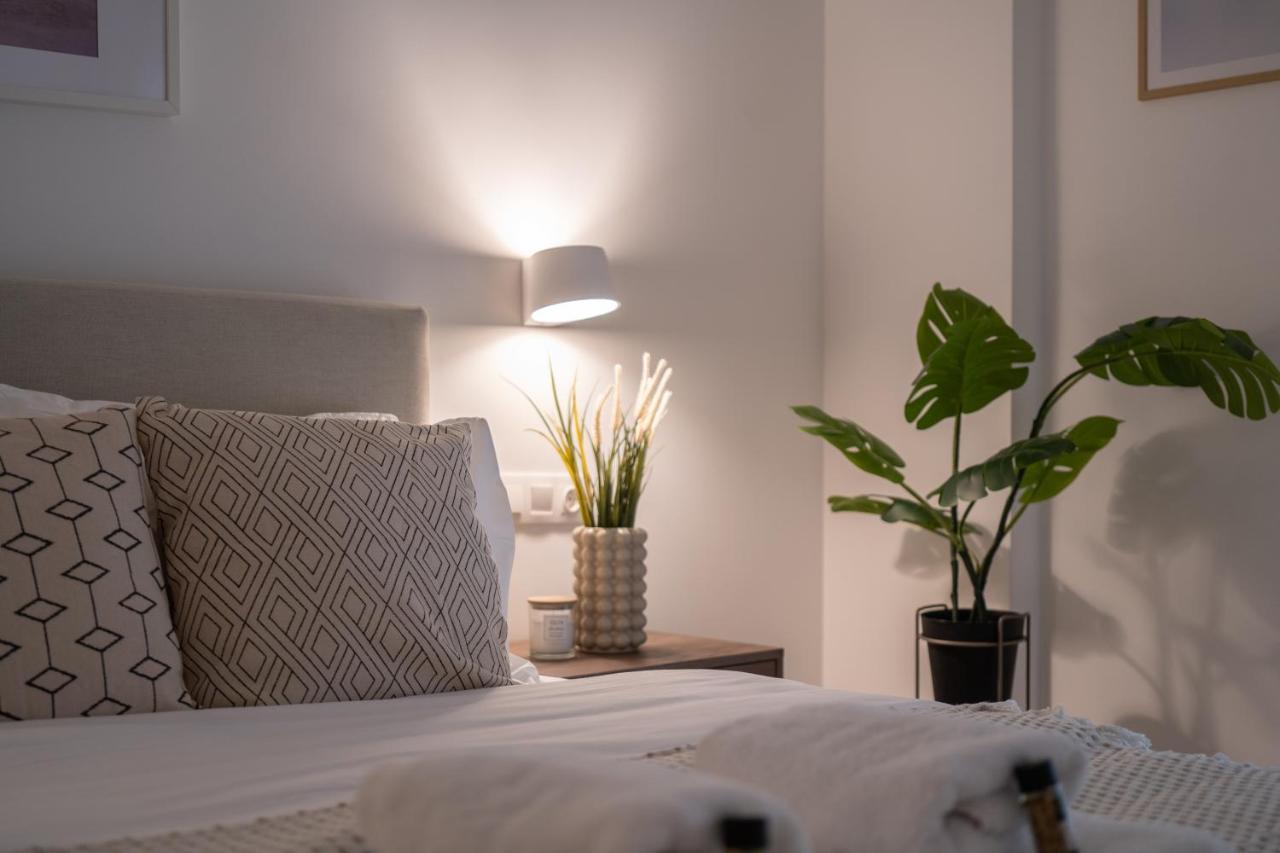 Unique 2 Bedrooms Apartment, Steps To Plaka And City Center Ateny Zewnętrze zdjęcie